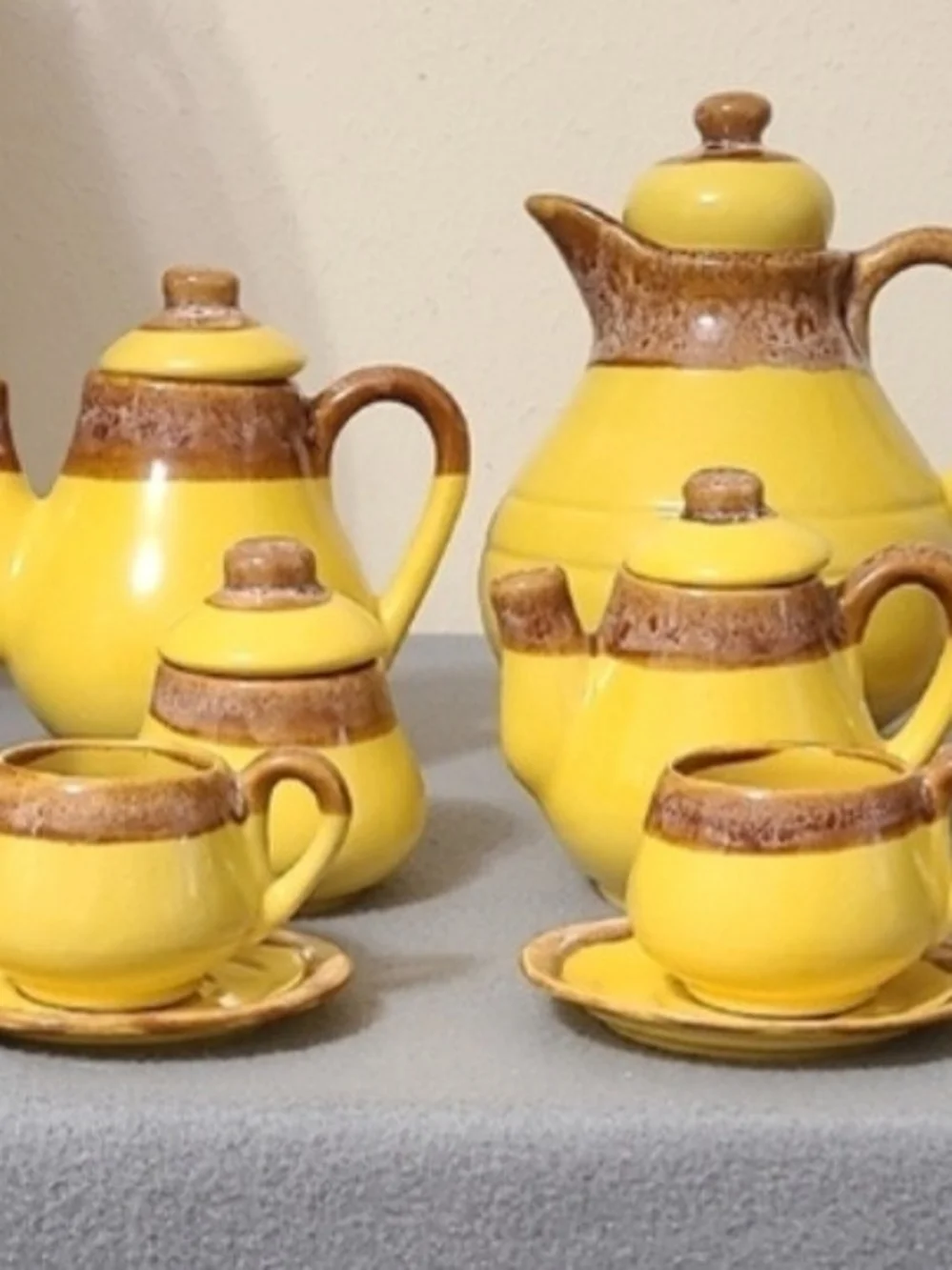 Vintage Yellow & Brown‎ 20 piece Ceramic Coffee & Tea Set - Made In Columbia